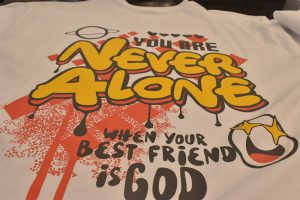 تیشرت تنها نیستی - تصویر 4